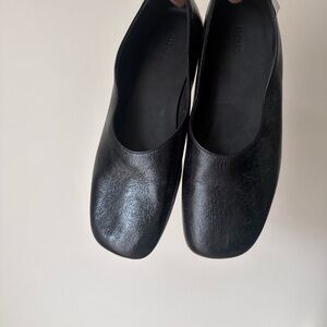 ALOHAS flats NWOT- Sold